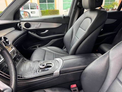 2019 Mercedes-Benz GLC GLC 300