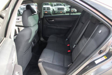 2017 Toyota Camry LE