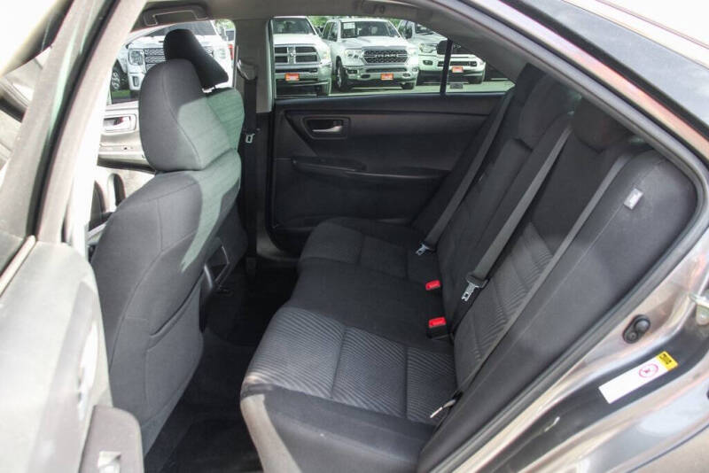 2017 Toyota Camry LE