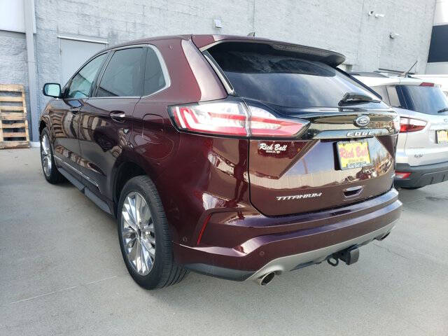 2022 Ford Edge Titanium