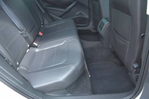 2014 Volkswagen Passat 1.8T SE