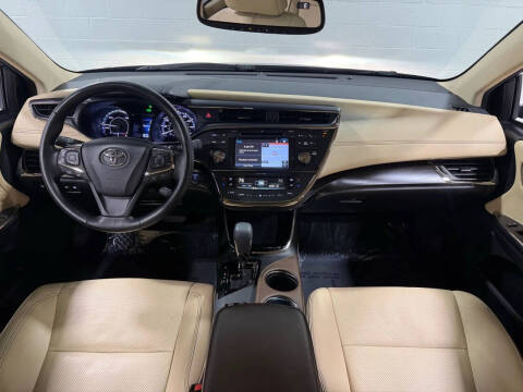 2018 Toyota Avalon Hybrid Limited