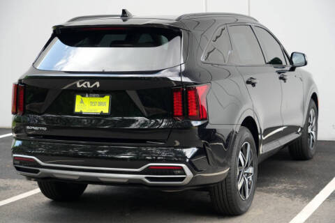 2023 Kia Sorento S