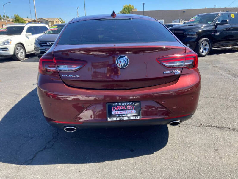 2018 Buick Regal Sportback Essence
