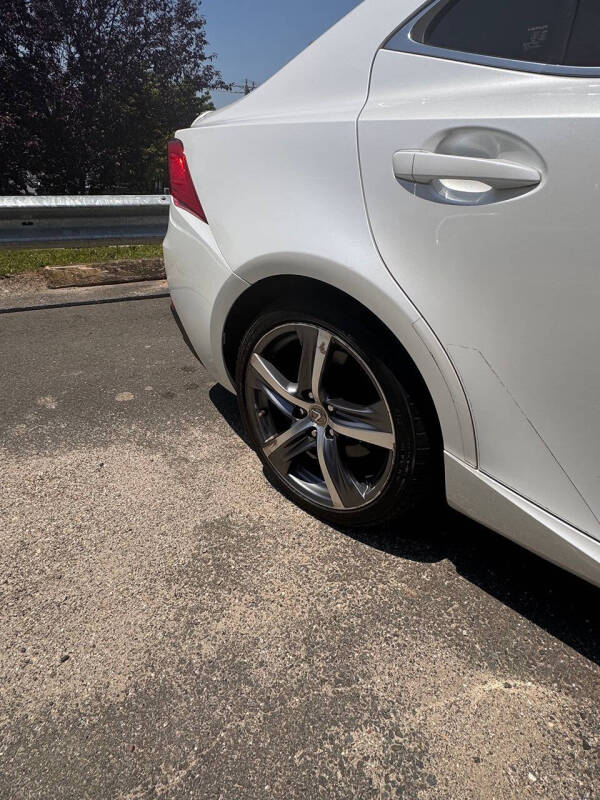 2017 Lexus IS 300
