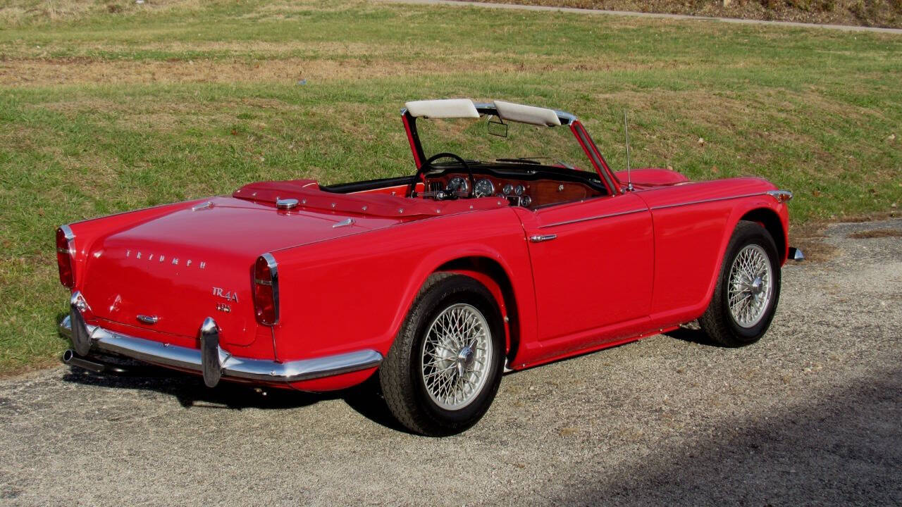 1967 Triumph TR4 4