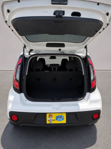 2017 Kia Soul +