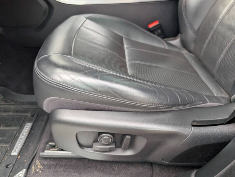 2021 Land Rover Range Rover Sport HSE Silver Edition