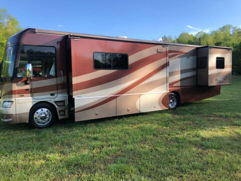 2007 Workhorse W24 for sale at Monroe Auto's, LLC in Parsons TN