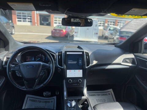 2022 Ford Edge ST-Line