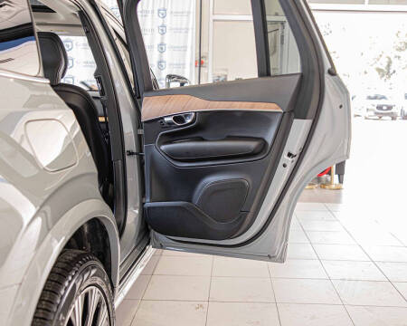 2025 Volvo XC90 B6 Plus Bright Theme 7P