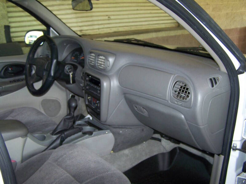 2004 Chevrolet TrailBlazer LS
