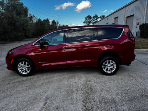 2025 Chrysler Voyager LX