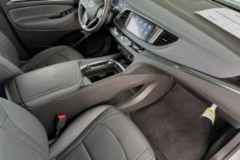2024 Buick Enclave Essence