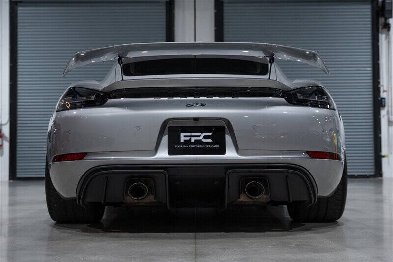 2020 Porsche 718 Cayman GT4