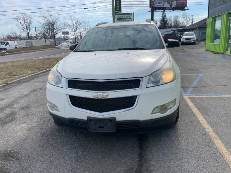 2011 Chevrolet Traverse LS