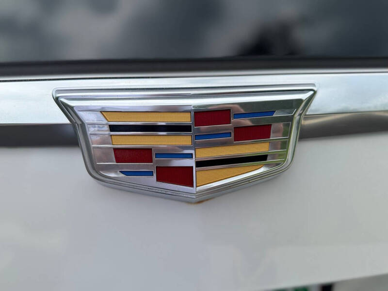 2017 Cadillac Escalade Luxury