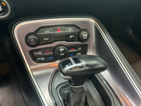 2018 Dodge Challenger SXT