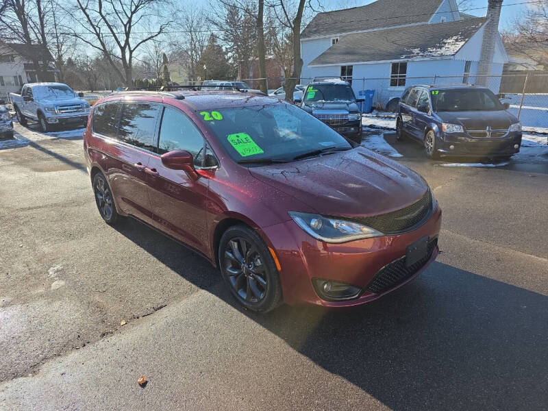 2020 Chrysler Pacifica Touring L Plus