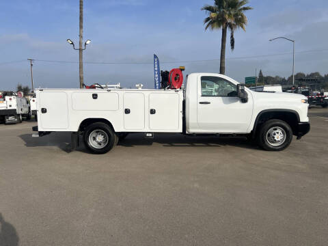 2024 Chevrolet Silverado 3500HD CC Work Truck