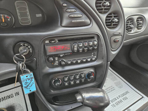 2005 Pontiac Bonneville SE