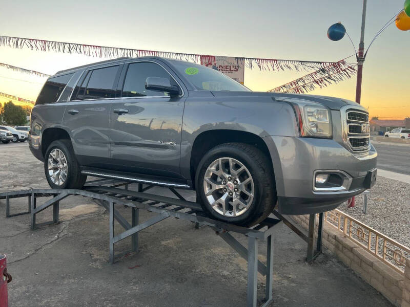 2018 GMC Yukon SLE photo 3