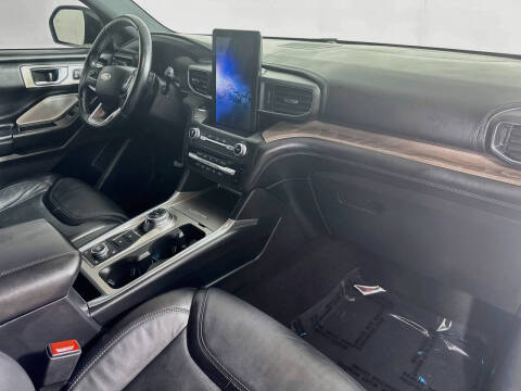 2020 Ford Explorer Platinum