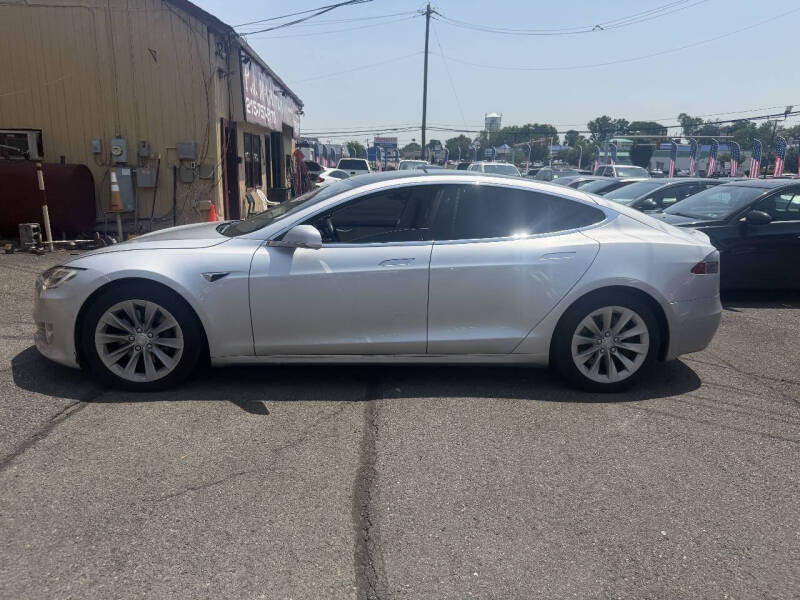 2017 Tesla Model S 75D
