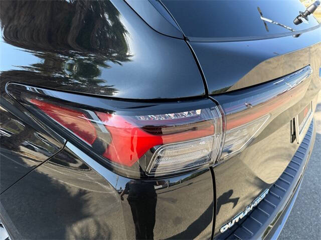 2025 Mitsubishi Outlander SE