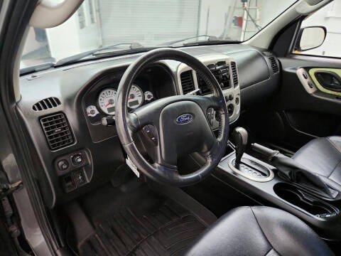 2005 Ford Escape Limited