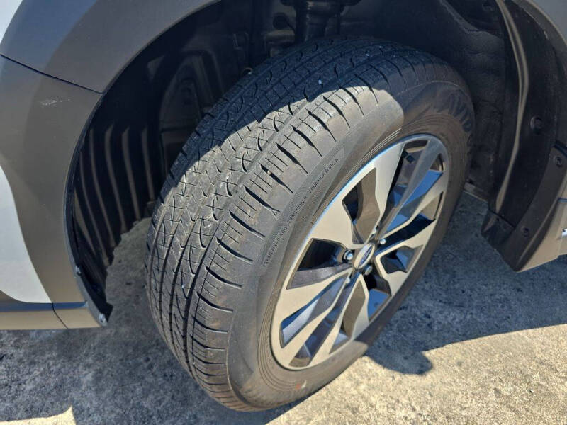 2025 Subaru Outback Touring