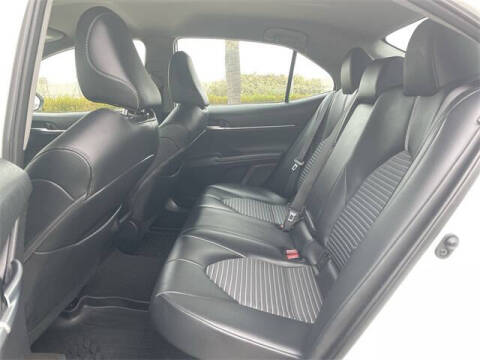 2023 Toyota Camry Hybrid SE Nightshade