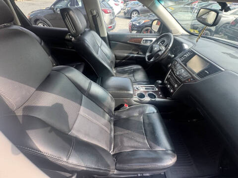 2015 Nissan Pathfinder Platinum