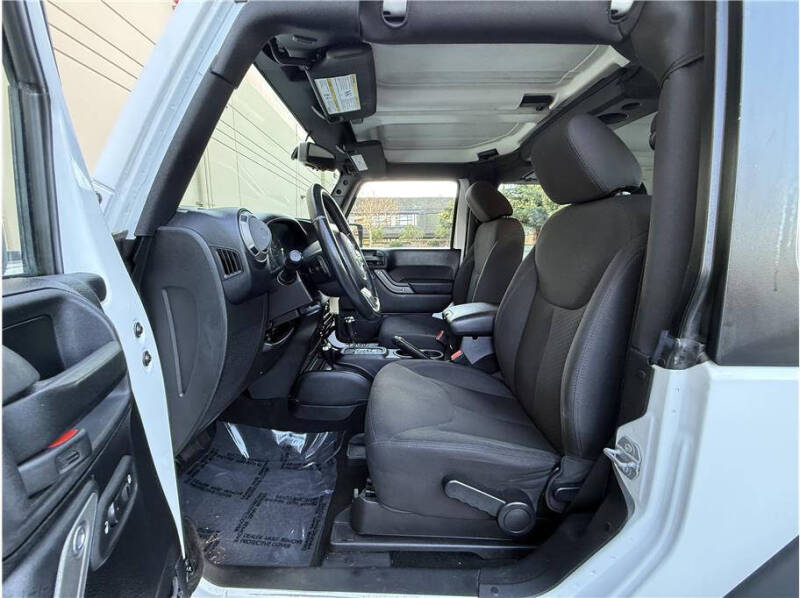 2015 Jeep Wrangler Sport