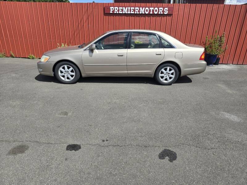 2001 Toyota Avalon for sale at PREMIERMOTORS  INC. in Milton Freewater OR