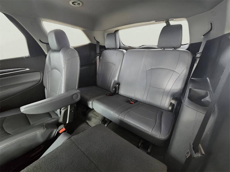 2020 Buick Enclave Essence