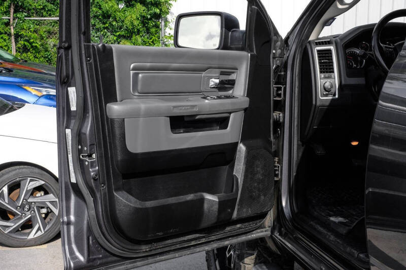 2015 RAM 1500 SLT