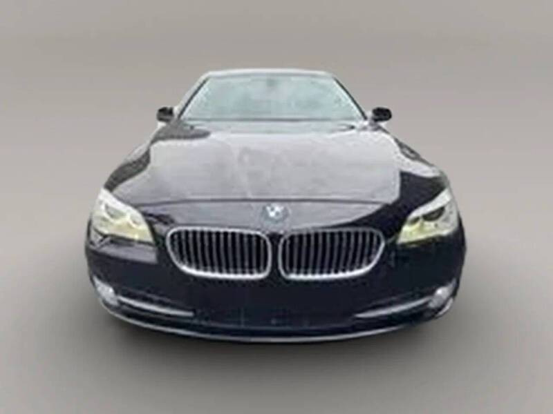 2012 BMW 5 Series 528i