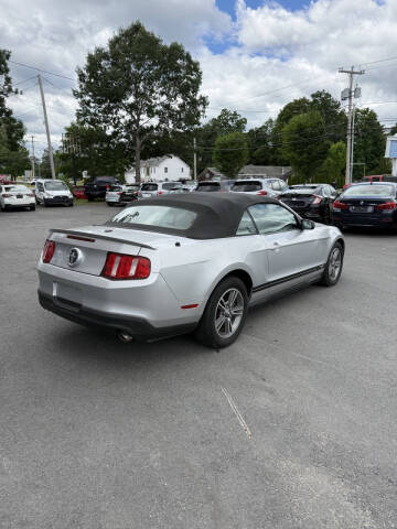 2011 Ford Mustang V6