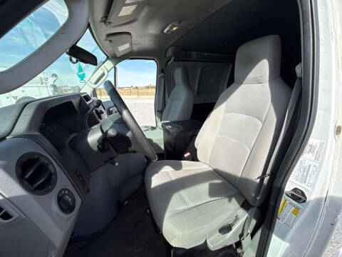 2013 Ford E-Series E-350 SD