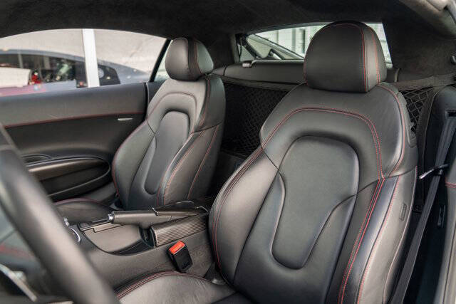 2012 Audi R8 11