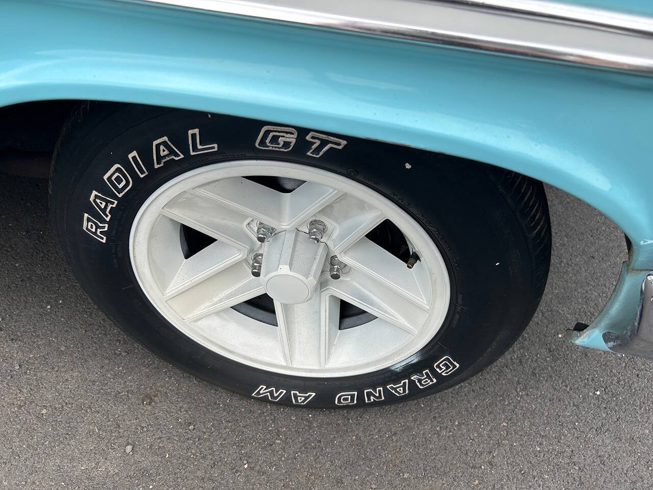 1961 Chevrolet Bel Air 31
