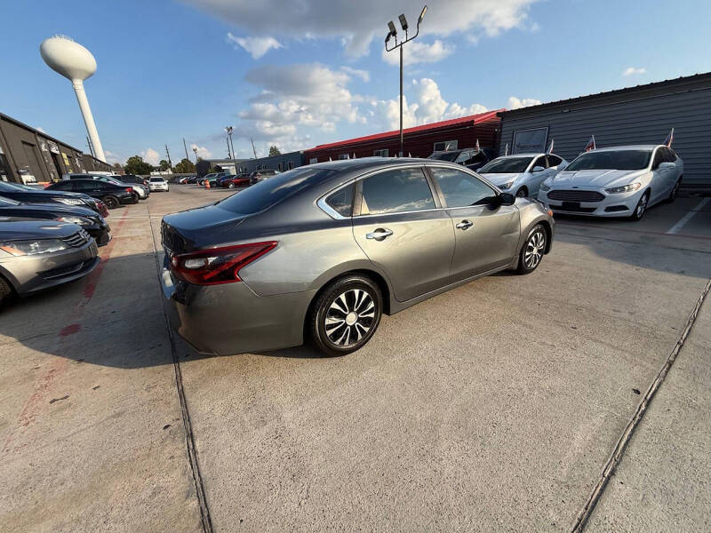 2017 Nissan Altima 2.5 SV