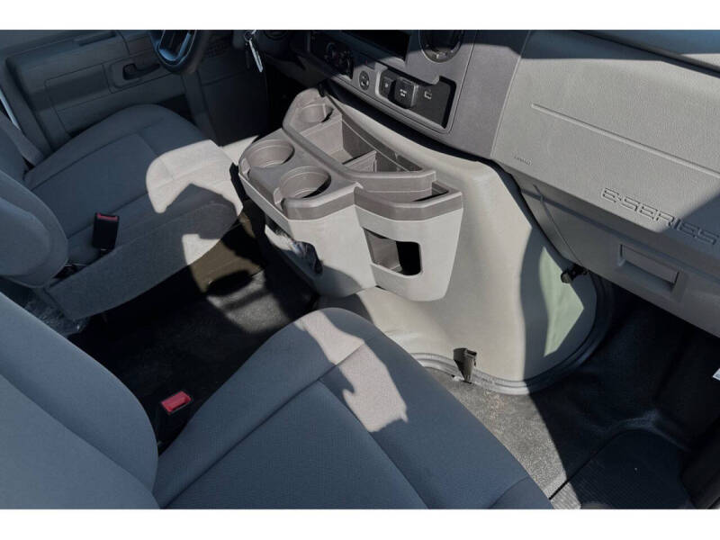 2025 Ford E-Series