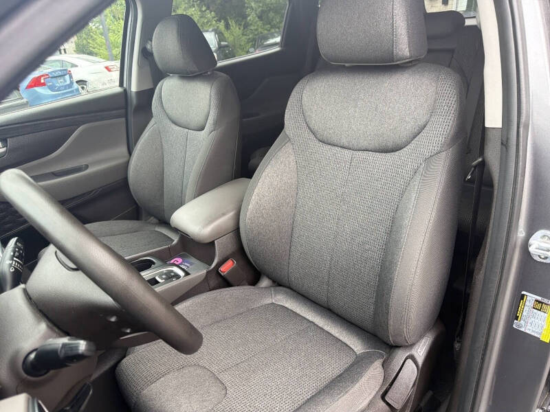 2019 Hyundai Santa Fe SE 2.4L