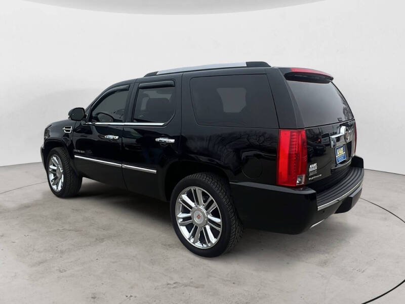 2012 Cadillac Escalade Platinum Edition