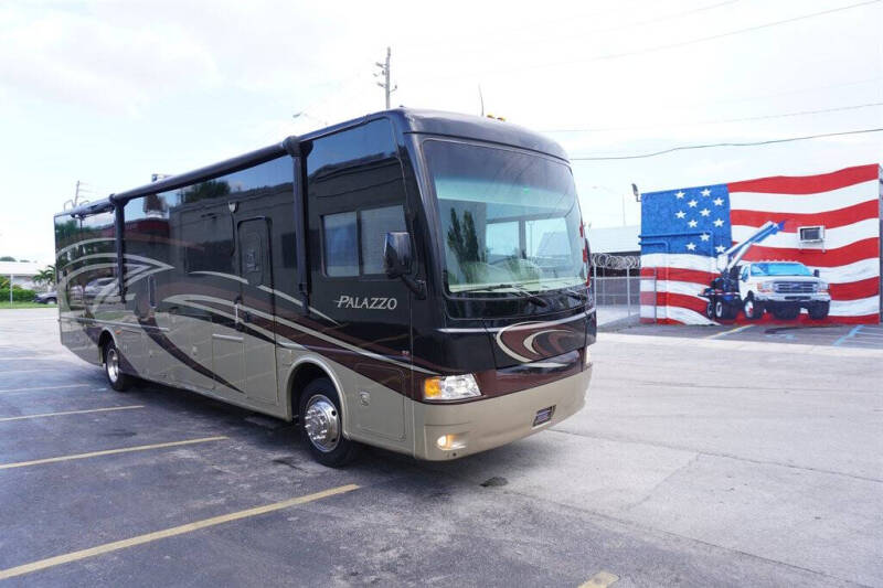 2015 Freightliner XCS Chassis