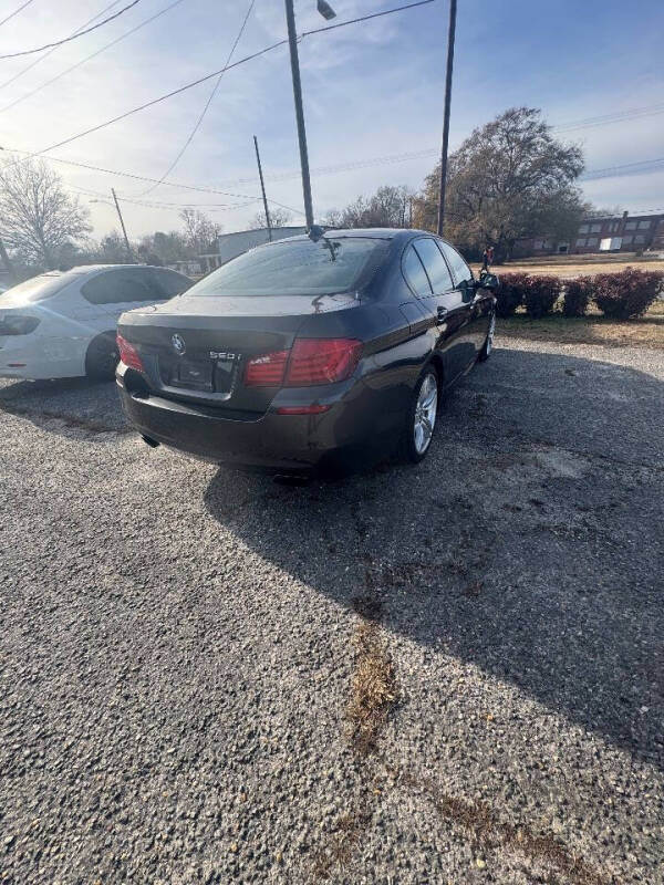 2011 BMW 5 Series 550i