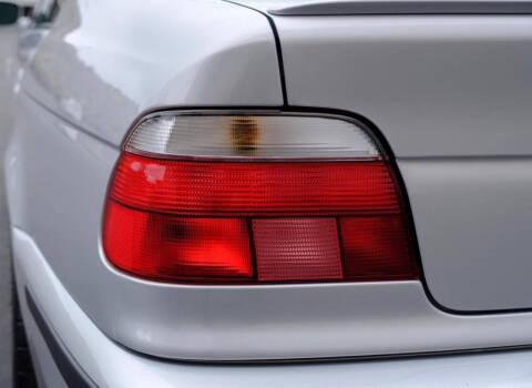 2000 BMW M5