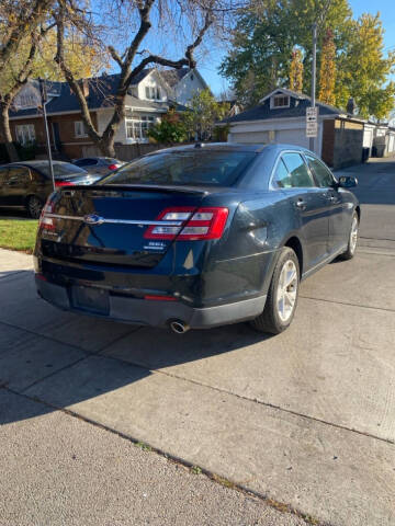 2014 Ford Taurus SEL